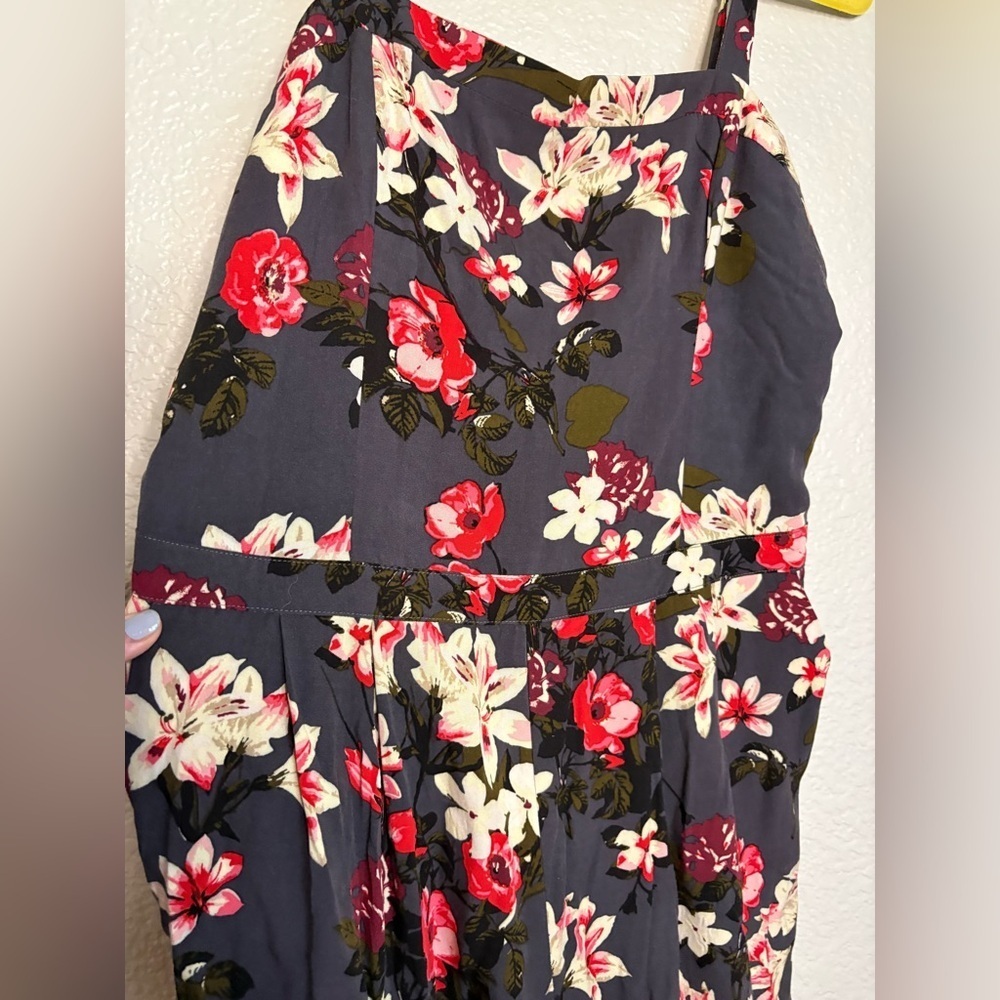Abercrombie & Fitch Grey Floral one piece jumpsuit size L Pockets Side Zipper - Picture 8 of 13